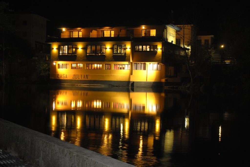 Hotel Casa Julian Мьер Экстерьер фото